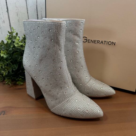 BCBGeneration Briel 2 Sparkle Silver Heeled Bootie Boots Size 5.5 - Picture 2 of 9
